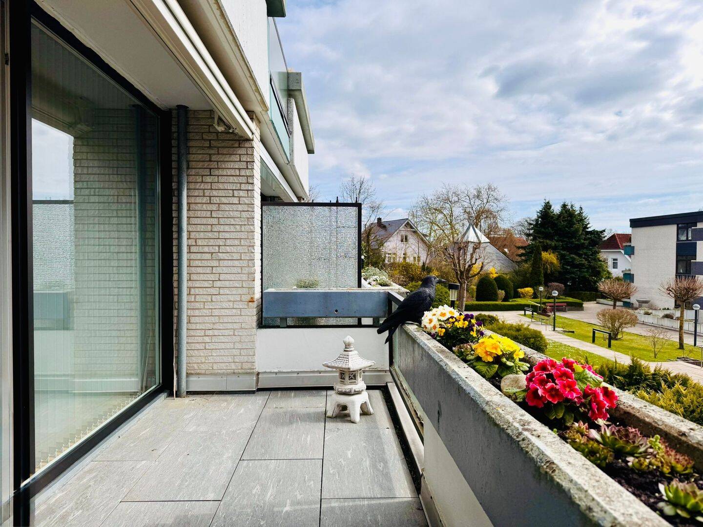 Wohnen wie im Urlaub - helle 2,5 Zimmer-Wohnung mit Süd-Balkon, Panoramablick & Wellnessresort! – Lübeck – Vorschaubild 5