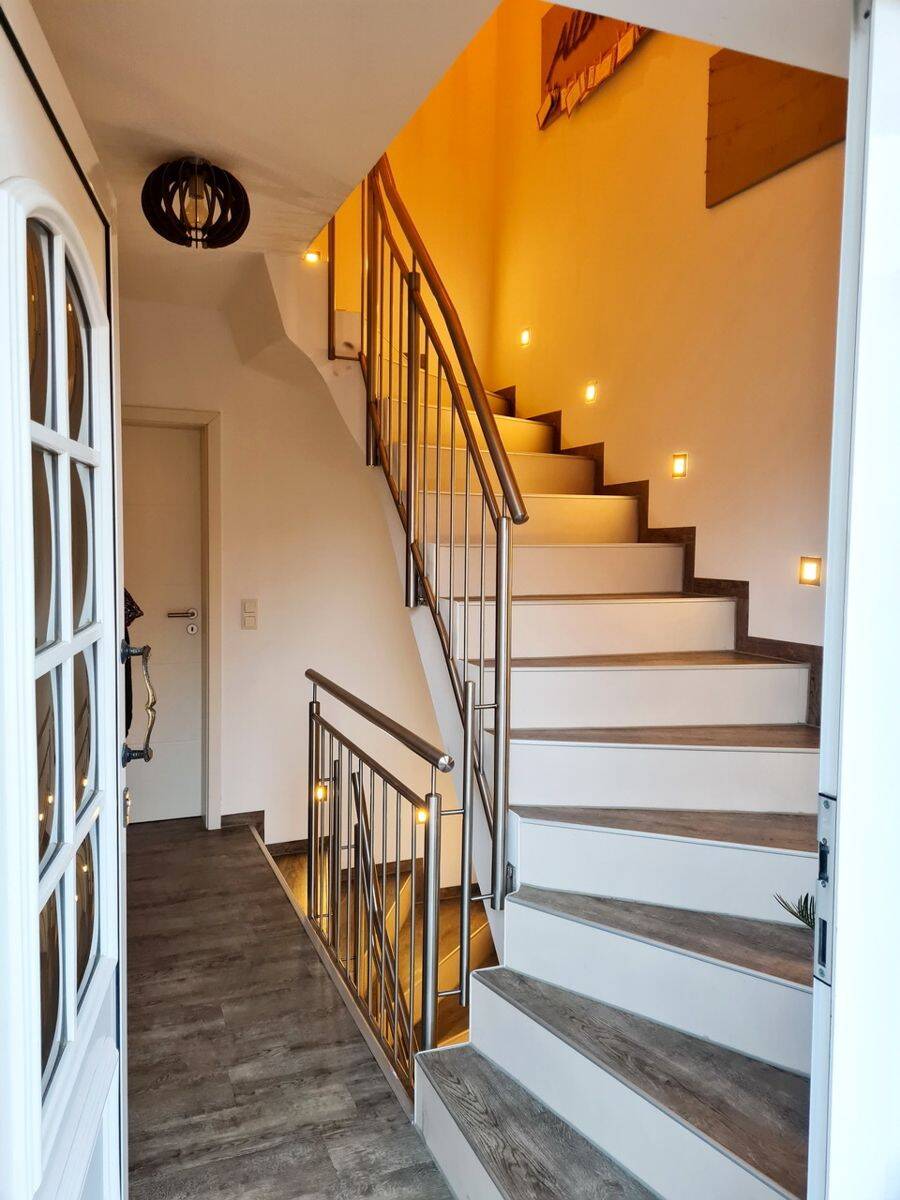 Luxuriöses Einfamilienhaus mit Garten, Wintergarten und Sauna in Paderborn – Paderborn – Vorschaubild 9