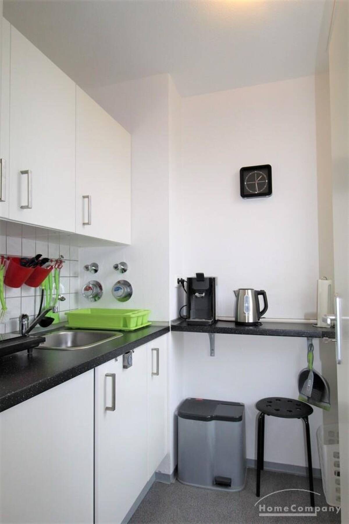 21937 HomeCompany Dresden Möbliert/Furnished Studio Apartment in Dresden-Neustadt max. 2 Personen – 1099 Dresden – Bild 1 von 8