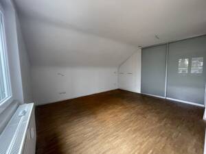 Intressante Kapitalanlage: Großzügige 3-Zimmer-Penthousewohnung im Loftstil mit Blick ins Grüne: S-Ost – 70188 Stuttgart – Vorschaubild 8