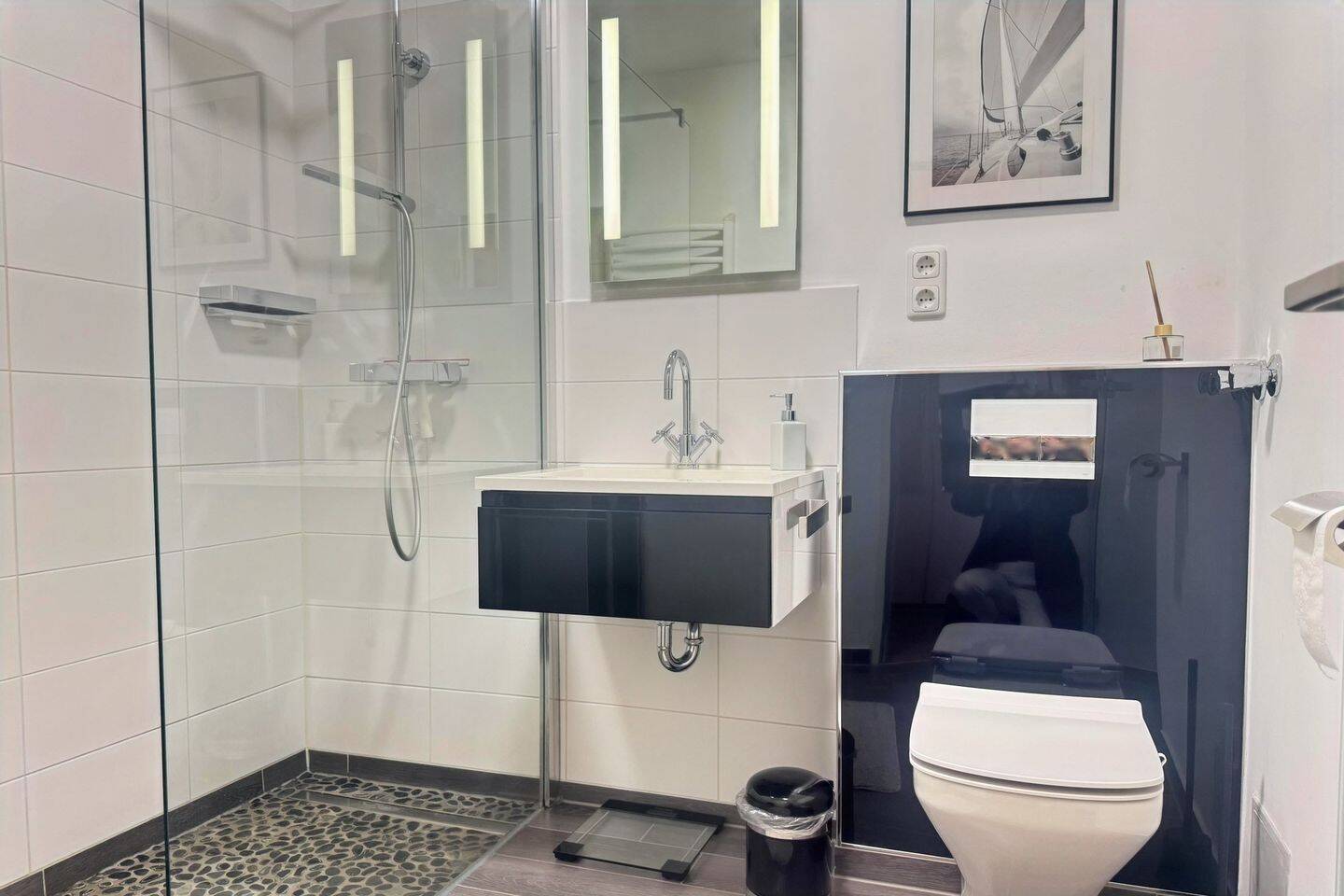 Möbliertes Ferienapartment in prominenter Lage – Lübeck – Vorschaubild 4