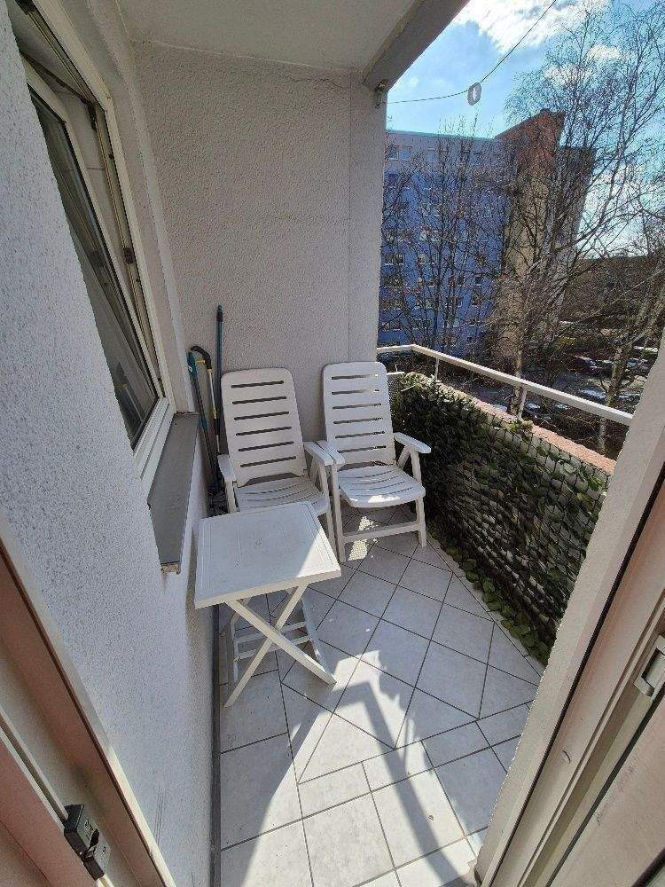 Nürnberg Zabo: helle 4-Zimmerwohnung mit Balkon für Eigennutzer; modernes Bad; in 2024 renoviert – Nürnberg – Vorschaubild 4