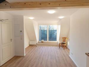 Dachgeschoß-Maisonette-Wohnung 44 qm am Tilsiter Platz in Kiel-Ellerbek – 24148 Kiel – Vorschaubild 2