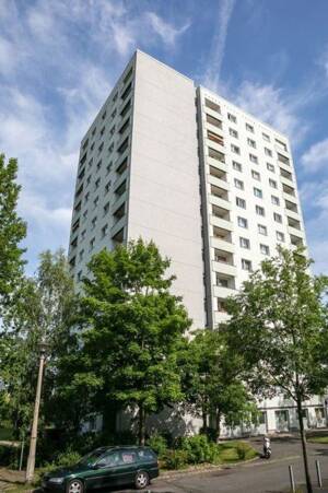 3-Raumwohnung mit Badewanne sucht neue Mieter*innen! – 1257 Dresden – Vorschaubild 1
