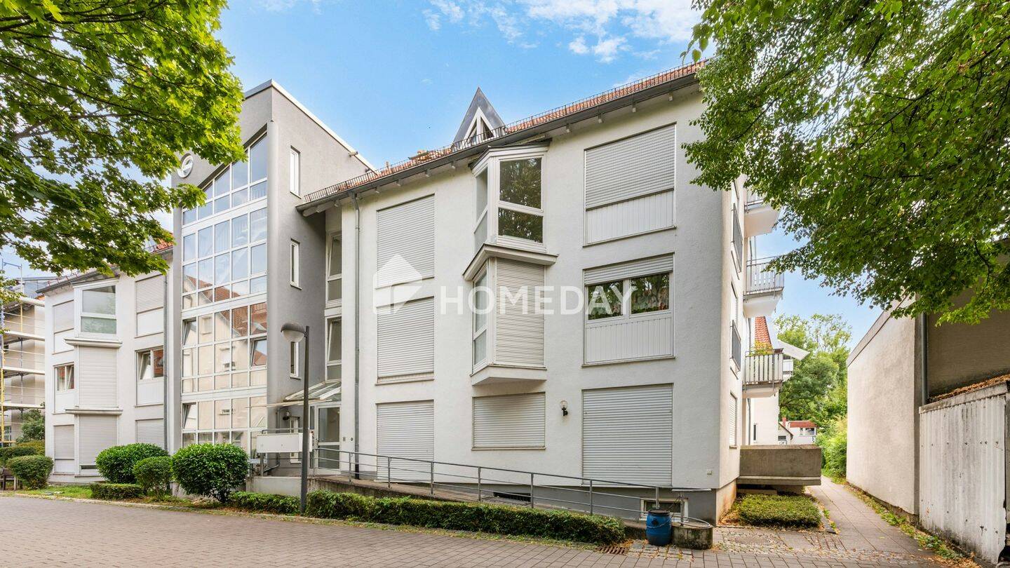 Charmante 1-Zimmer-Wohnung mit Aufzug, Erker, Einbauküche & 1 TG-Stellplatz in Weinsberg