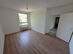 3 Zimmer Wohnung mit Balkon und Aufzug in der 4. Etage – 44309 Dortmund – Vorschaubild 2