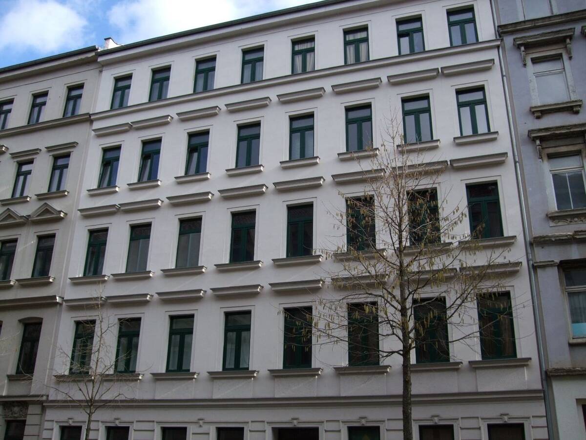 Solides Zinshaus mit zehn Wohneinheiten in begehrter und zentraler Lage von Leipzig – 4103 Leipzig – Bild 1 von 6
