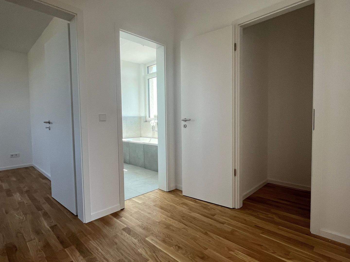 Familien aufgepasst: Doppelhaushälfte mit Garten am Berliner Stadtrand – unter 14 € / m² – Schönwalde-Glien – Vorschaubild 8