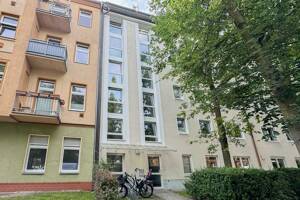 Solide Kapitalanlage - Gepflegte 2-Zimmer Wohnung mit Wintergarten in Niederschöneweide