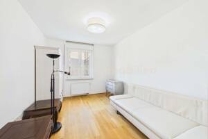 4 Zimmer, zwei Bäder und Balkon im Rebstockviertel, bezugsfrei – 60486 Frankfurt am Main – Vorschaubild 8