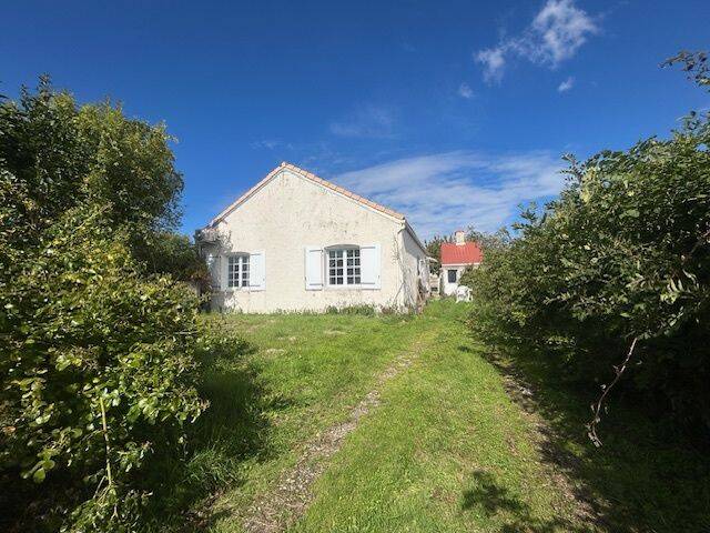 Maison 4 pièces 135 m² · à Coëx · 135 m² · 254 000 €