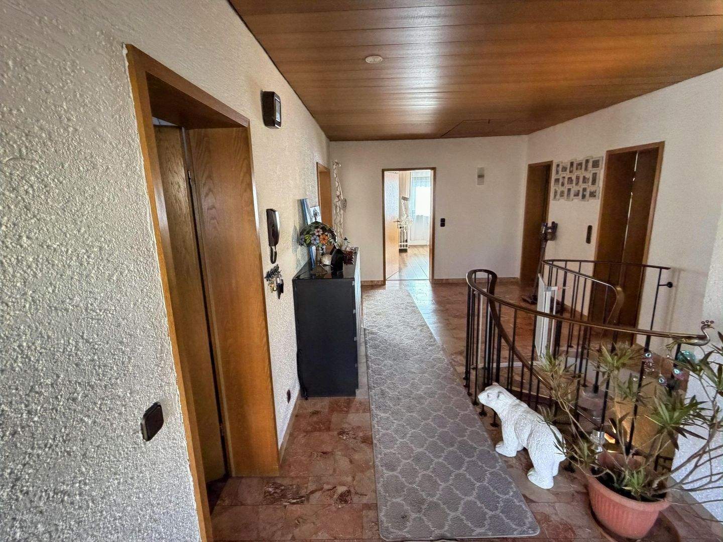 Großzügiger Bungalow mit Einliegerwohnung in Saarbrücken-Gersweiler ab 07/27 verfügbar – Saarbrücken – Vorschaubild 4