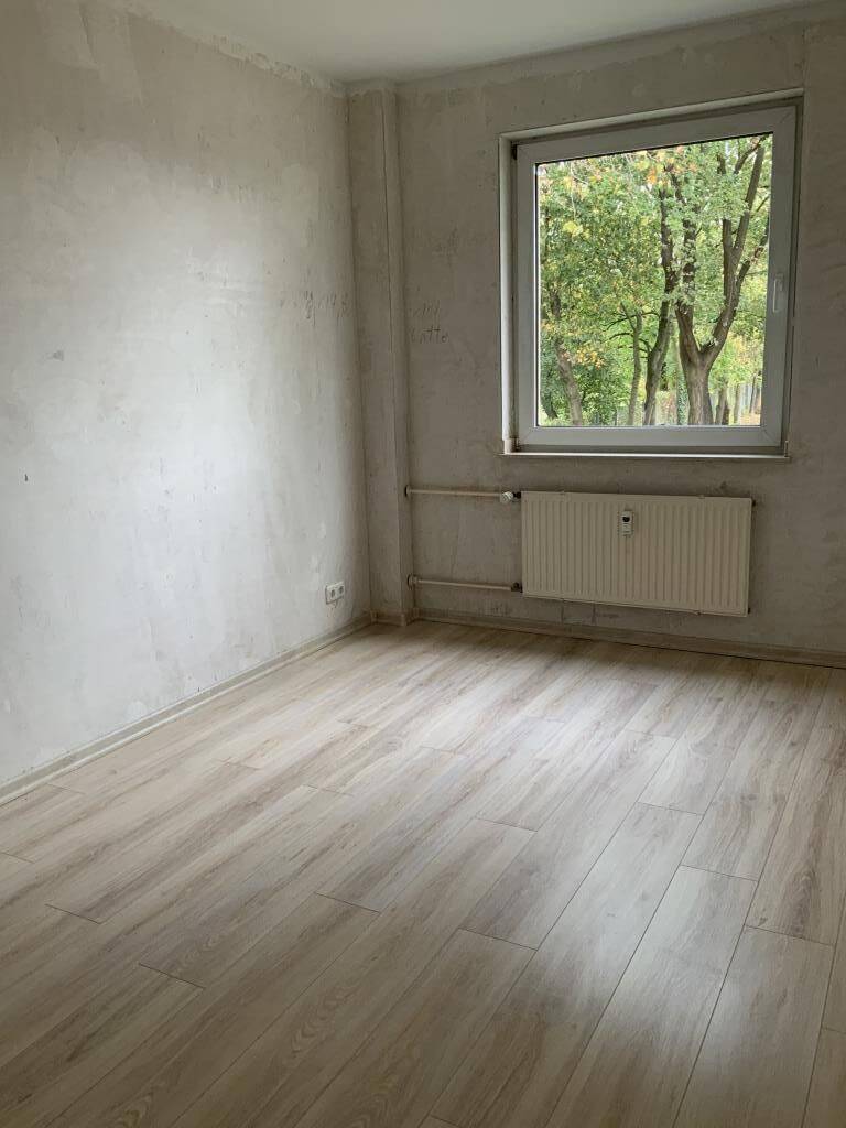 Toll geschnittene 3-Zimmer-Balkonwohnung mit Laminat und neuem Bad - jetzt mit 500EUR Gutschein – Duisburg – Vorschaubild 7