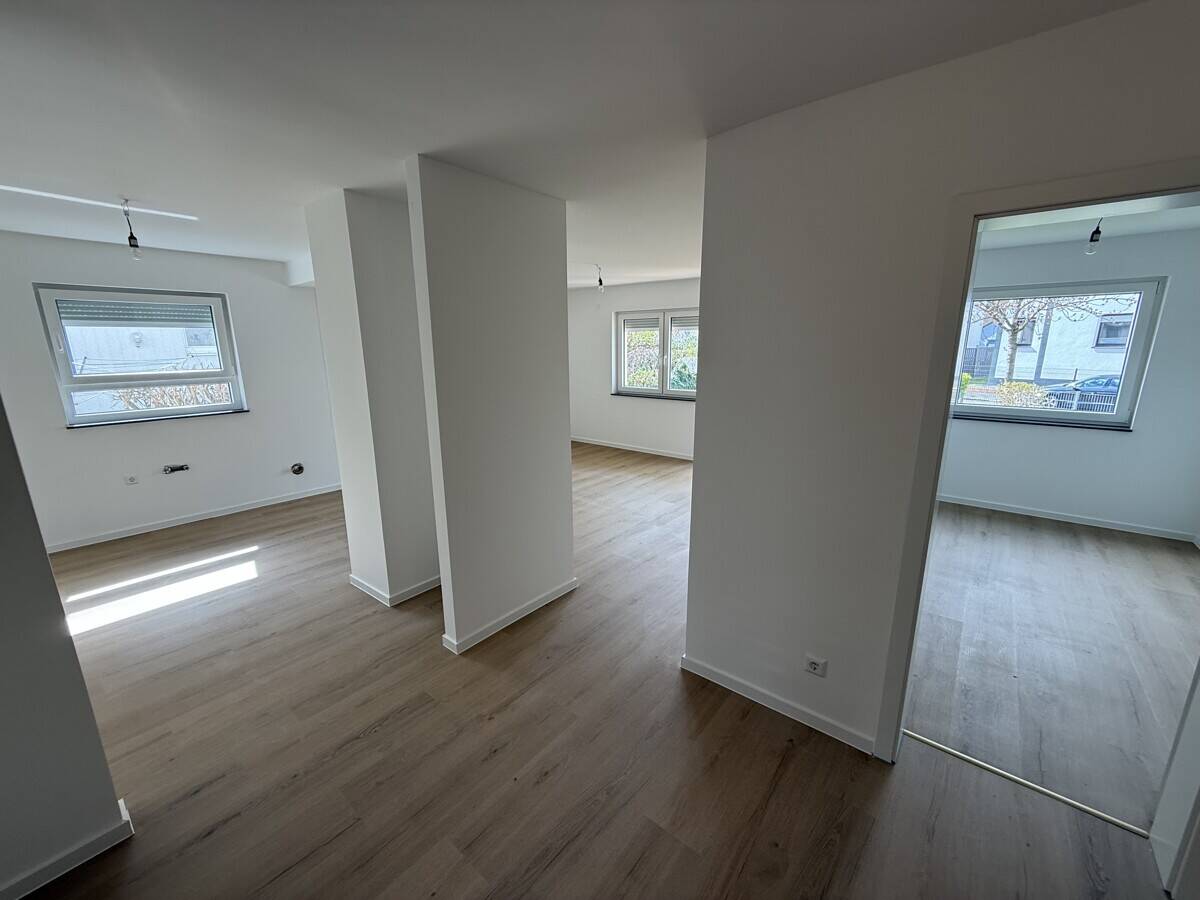 ERSTBEZUG NACH SANIERUNG – Heilbronn – Vorschaubild 3