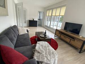 Möblierte Penthouse-Wohnung in guter Wohngegend