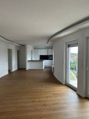 Moderne 3-Zimmer-Wohnung mit Balkon im Zentrum von Erlangen