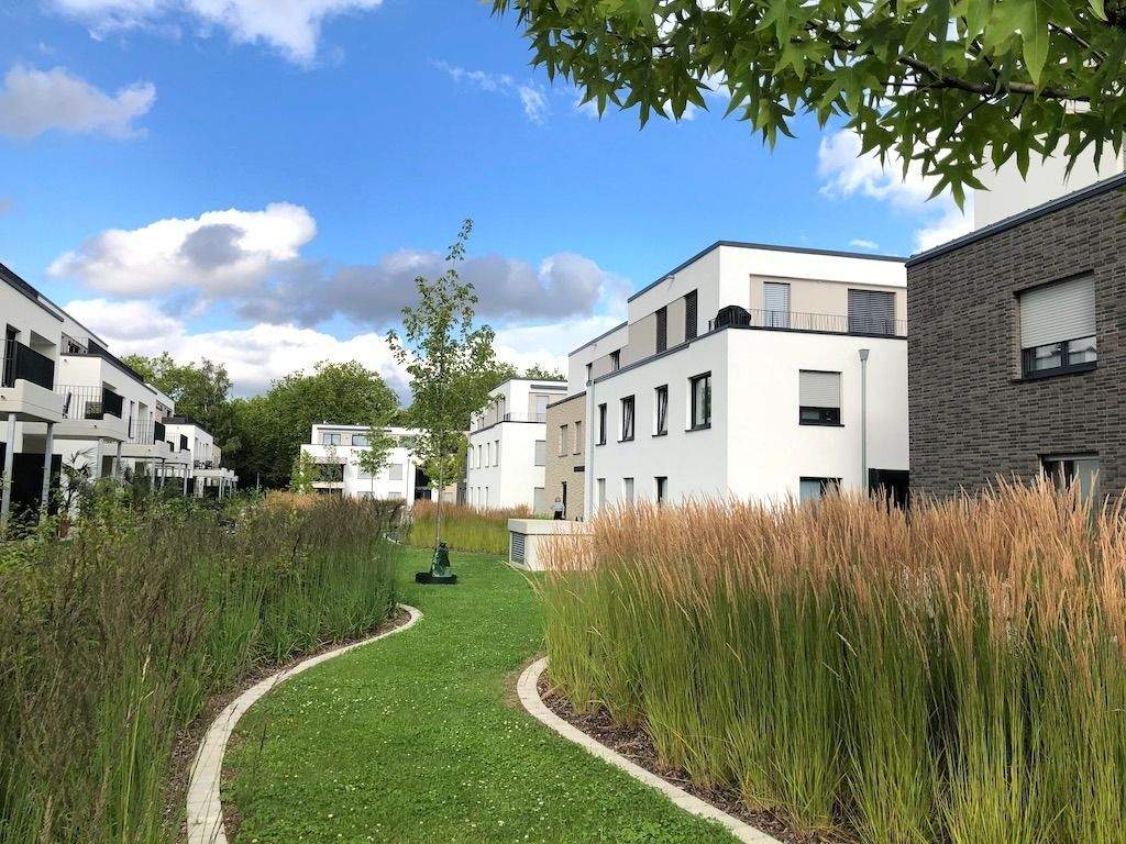 Wunderschöne, großzügige 4-Zimmerwohnung mit TG-Stellplatz in absoluter Top-Lage von Windberg – Mönchengladbach – Bild 1 von 9