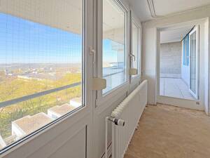 2-Zimmer-Wohnung mit Panoramablick in Stuttgart-Neugereut