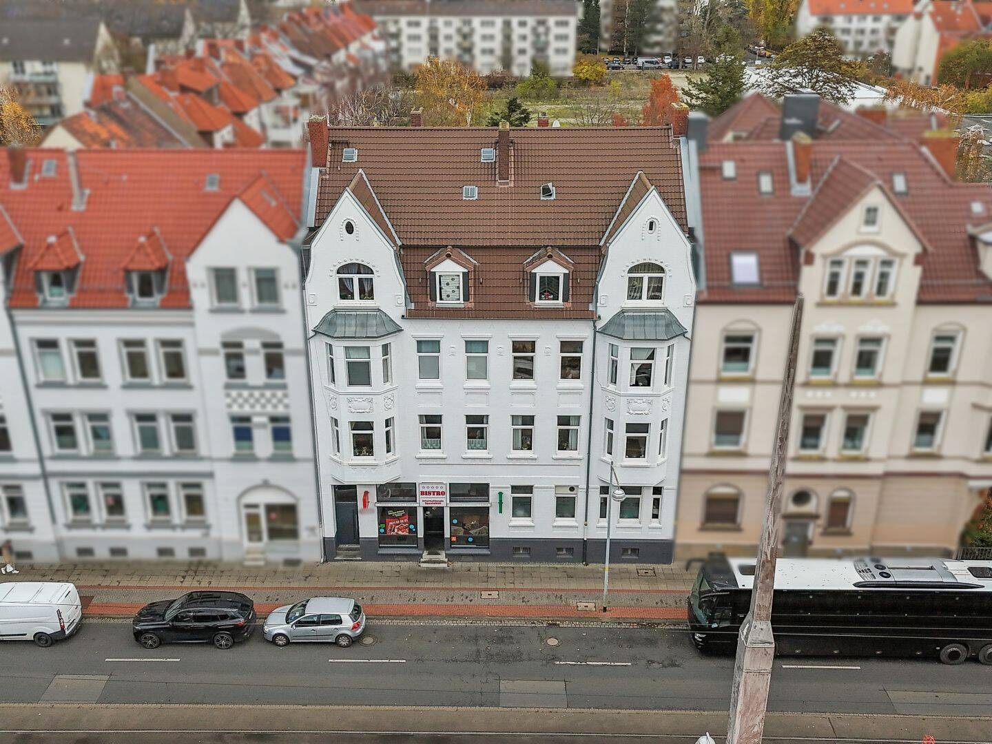 8-Parteien Wohn- und Geschäftshaus in sehr guter, zentraler Lage von Hannover-Döhren