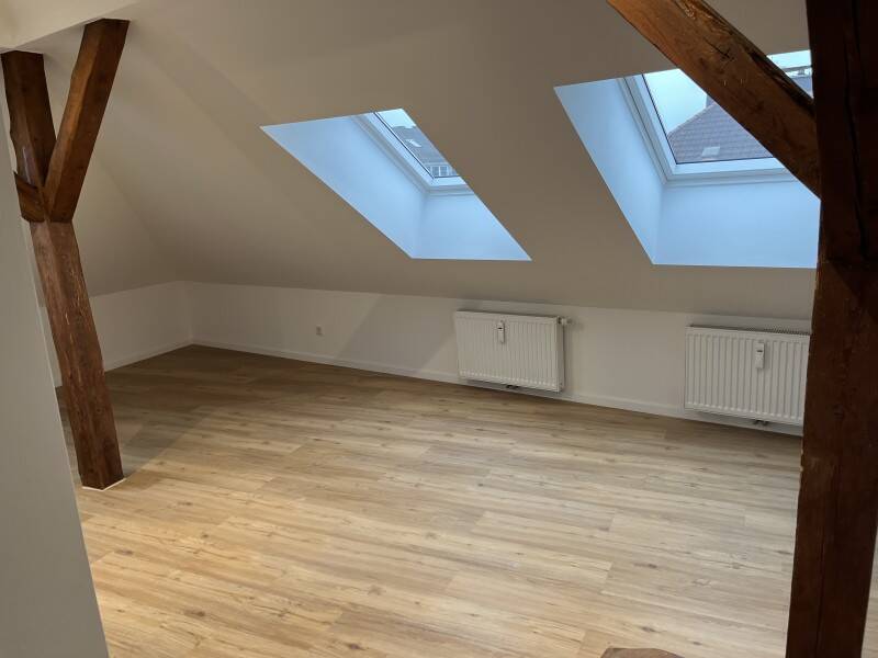 Helle 2-Zimmerwohnung - Frei - DG - Duschbad - Einbauküche - Renoviert - Kein Aufzug – Nürnberg – Vorschaubild 3
