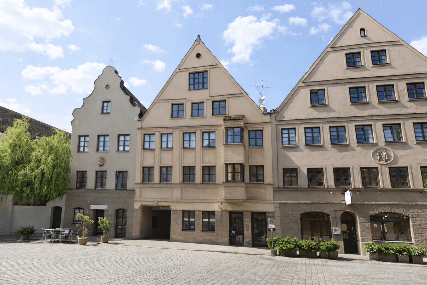 Sofort Bezugsfrei - Atelierwohnung auf zwei Ebenen über den Dächern der Augsburger Innenstadt – Augsburg – Bild 1 von 8