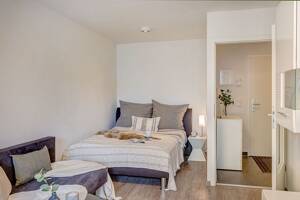 Ramersdorf: 1-Zimmer Apartment zum ruhigen begrünten Innenhof - frei – 81549 München – Vorschaubild 3