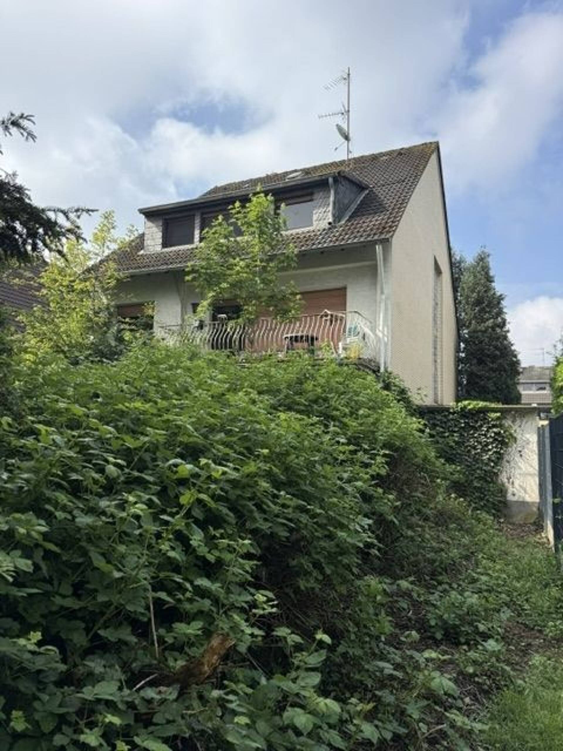 Einfamilienhaus in 50858 Köln mit 280 m² kaufen