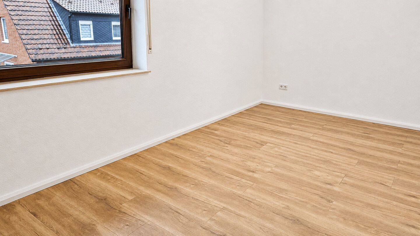 Großzügige Wohnung mit eigenem Eingang, Kamin & Balkon in Bottrop – Bottrop – Vorschaubild 7