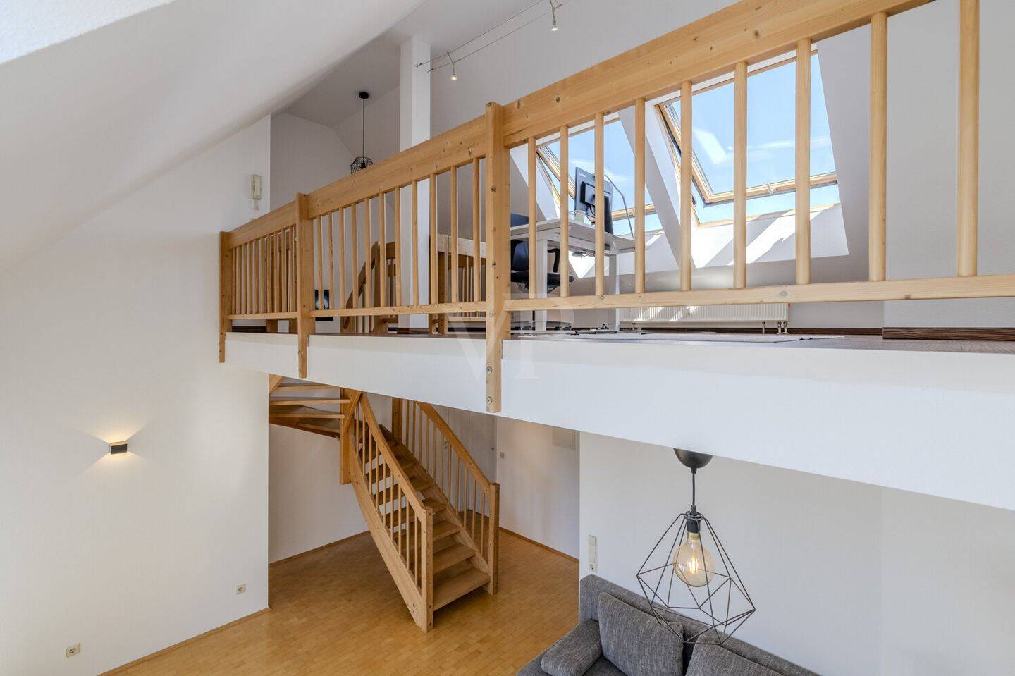 Großzügige Maisonettewohnung mit offener Galerie und Süd-Loggia inkl. TG- Stellplatz! – Stuttgart – Vorschaubild 7