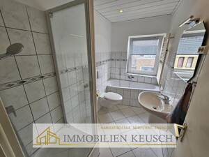 3-Zi.-Whg. mit großem Balkon & 2 Stellplatzoptionen in zentraler Lage von Bremerhaven – 27576 Bremerhaven – Vorschaubild 9