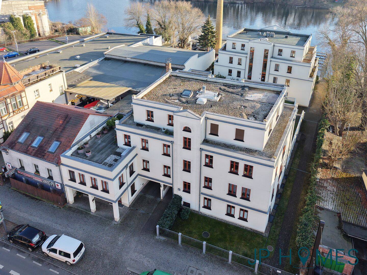 Exklusive 2-Zimmer-Maisonettewohnung mit Dachterrasse und Wasserzugang – Berlin – Vorschaubild 8
