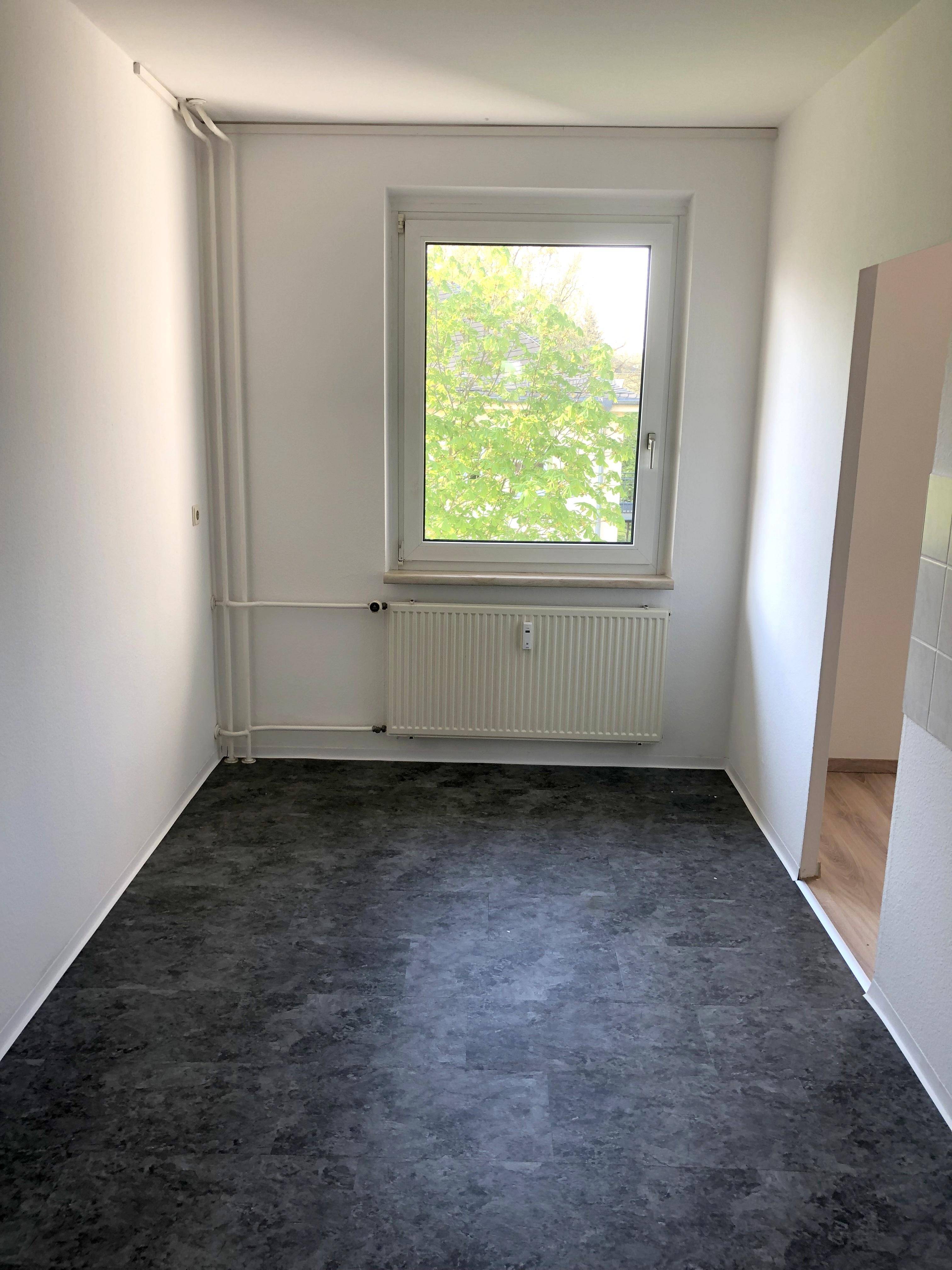 Attrakktive 3-Raum Wohnung mit Balkon und Stellplatz – Chemnitz – Vorschaubild 7