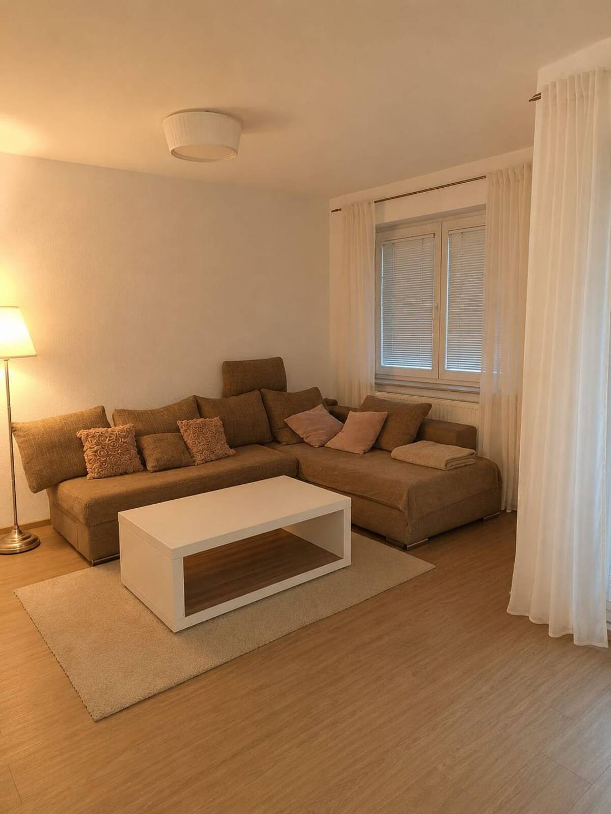 Helle 3-Zimmer-Wohnung mit Balkon & Einbauküche in Wellinghofen – 44265 Dortmund – Bild 1 von 9