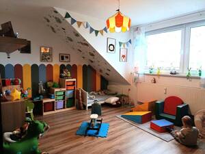GEMÜTLICHE DACHWOHNUNG in GUTER LAGE von DÜNNWALD – 51069 Köln – Vorschaubild 4