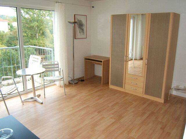 Helles 1ZKB-Appartment mit Balkon in St. Johann – Saarbrücken – Vorschaubild 2