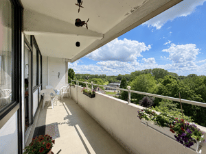 Großzügige sowie helle 3-Zimmer-Wohnung mit sonnigem Balkon und Weitblick in guter Lage – 30629 Hannover – Vorschaubild 1