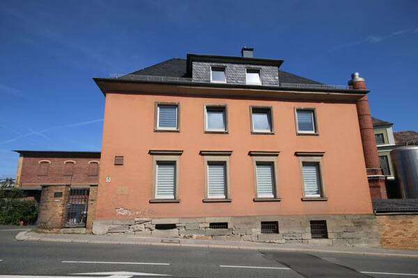 Mehrfamilienhaus in 95028 Hof mit 317 m² kaufen