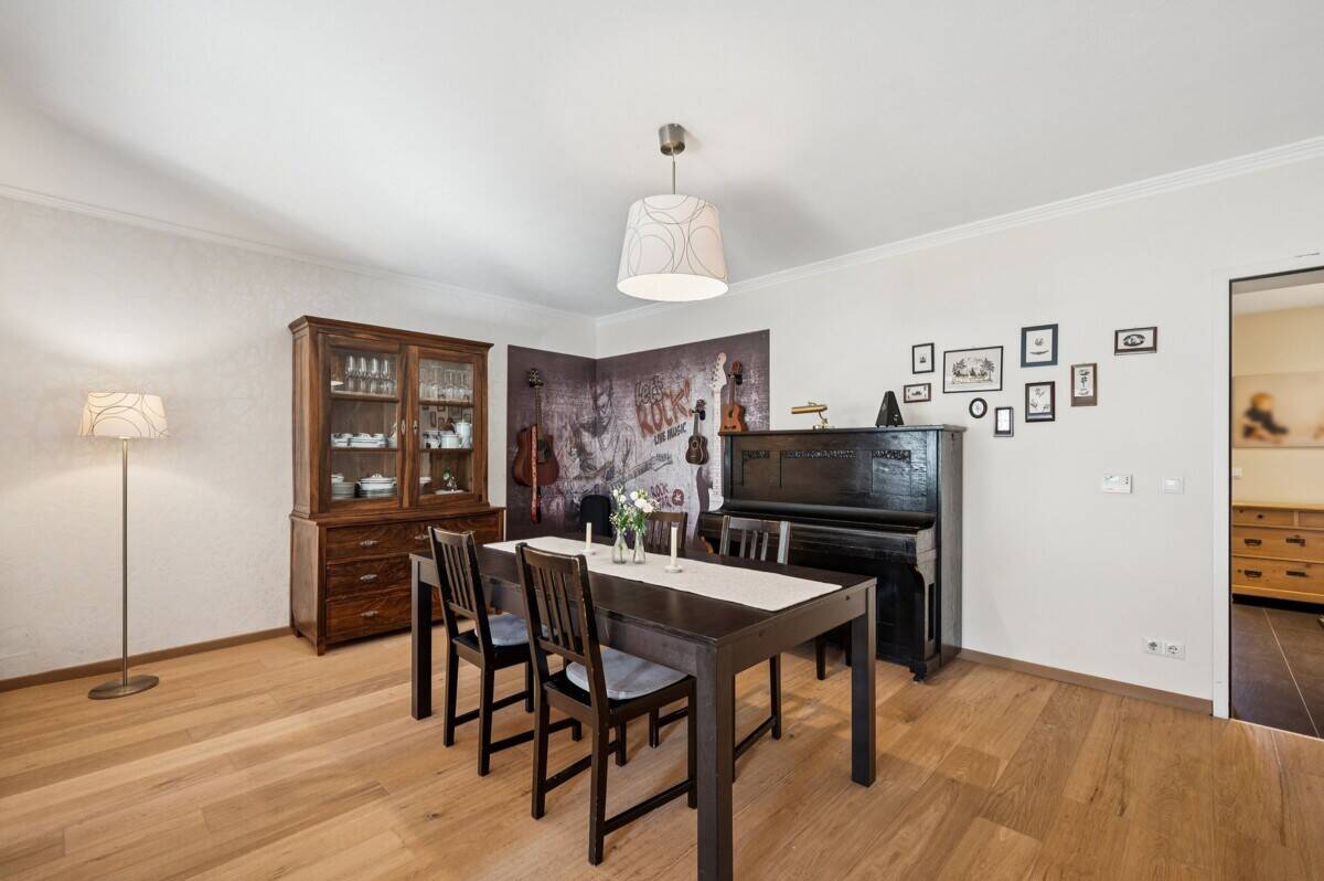 Provisionsfrei - Familienfreundliches Haus mit sonnigem Garten und moderner Ausstattung – Mönchengladbach – Vorschaubild 8