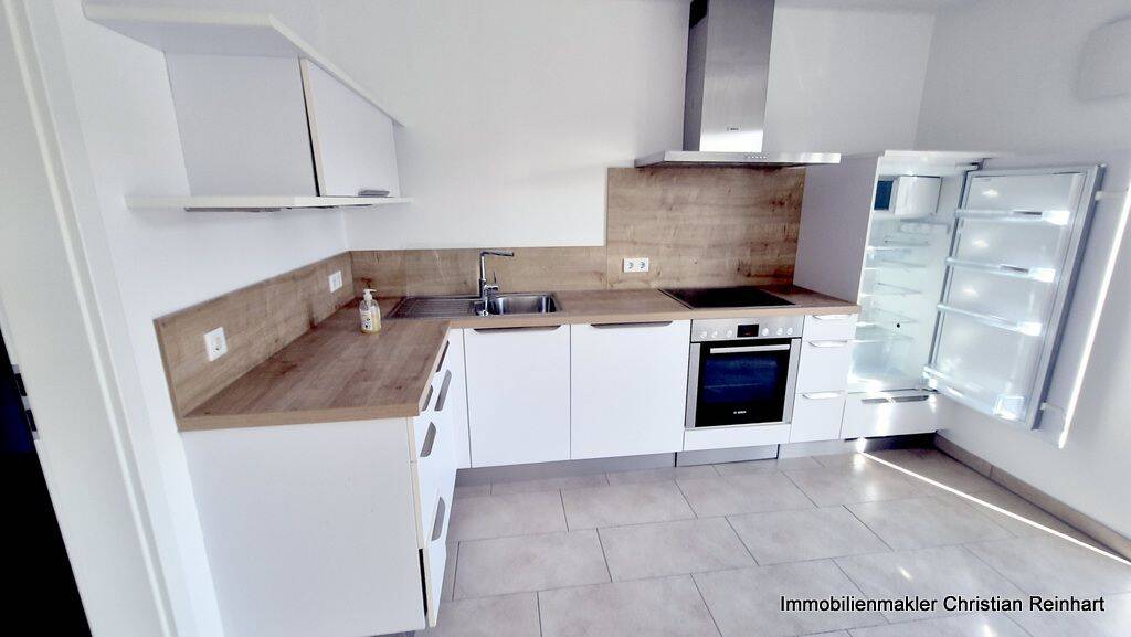 *** 5 Zimmer Wohnung mit TG Stellplatz und Balkonloggia *** – Nürnberg – Vorschaubild 5