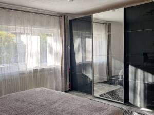 Modernisierte 2-Zimmer-Wohnung mit Balkon und Garage in der Karlsruher Oststadt – 76131 Karlsruhe – Vorschaubild 4