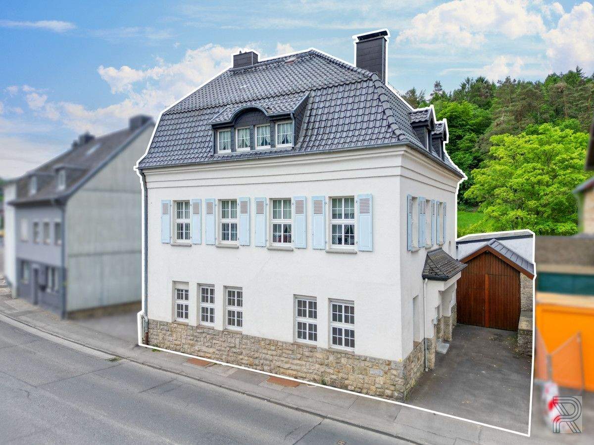 Viel Platz zum Leben & Arbeiten: Haus mit Garten, Hof & Werkstatt – Stolberg – Bild 1 von 9