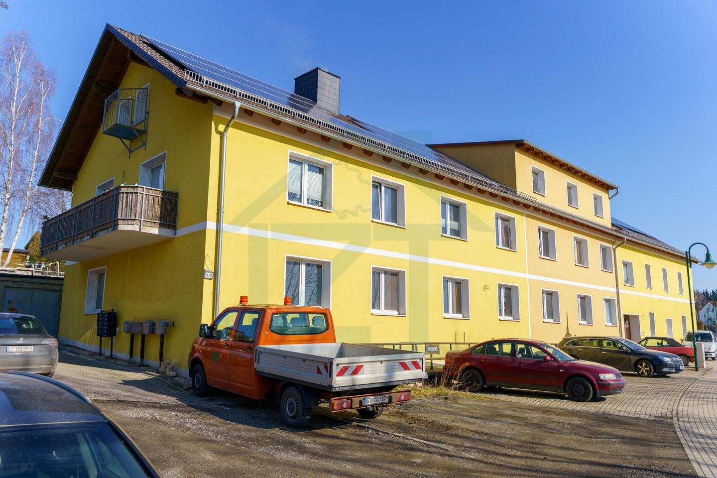 Vollvermietet! Großes Mehrfamilienhaus - 2008 saniert - mit Einfamilienhaus und guter Anbindung – Sankt Gangloff – Bild 1 von 8