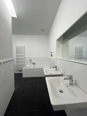 5-Zimmer-Wohnung mit 128 m² Wohnfläche und frisch renoviert in Erfurt – 99084 Erfurt – Vorschaubild 5