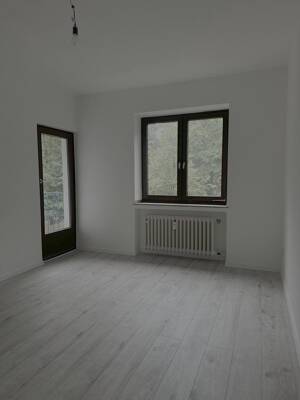 Frisch renovierte 3-Zimmer-Wohnung in Düsseldorf-Mörsenbroich - zentral & bestens angebunden - WE07 – 40237 Düsseldorf – Vorschaubild 3