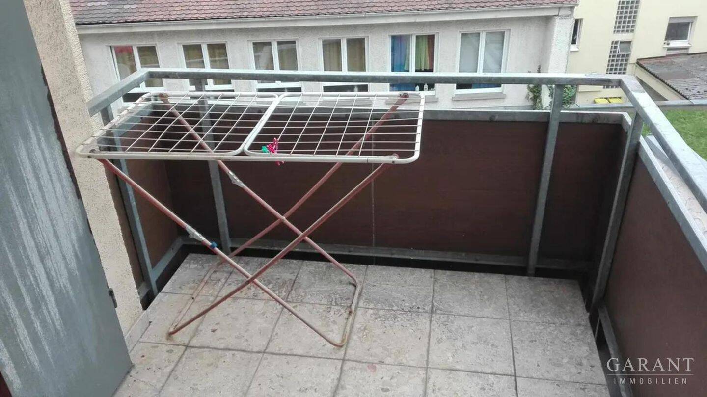 Helle 2-Zimmer-Wohnung mit Balkon in zentraler Lage von Pforzheim – Pforzheim – Vorschaubild 4