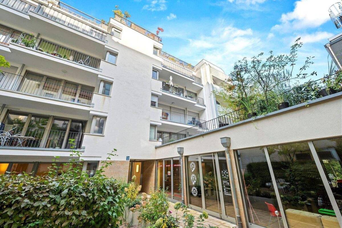 Moderne, bezugsfreie 2-Zi-Citywohnung mit großer Sonnenterrasse und Wellnessoase im Haus – 80469 München – Bild 1 von 9