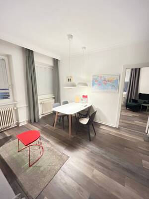 Modern möblierte 2-Zimmerwohnung / Vollbad / Internet / Waschmaschine /nur für eine Person! Inklusvmiete 1.300,00 € monatlich/ ab sofort frei ! – 20099 Hamburg – Vorschaubild 8