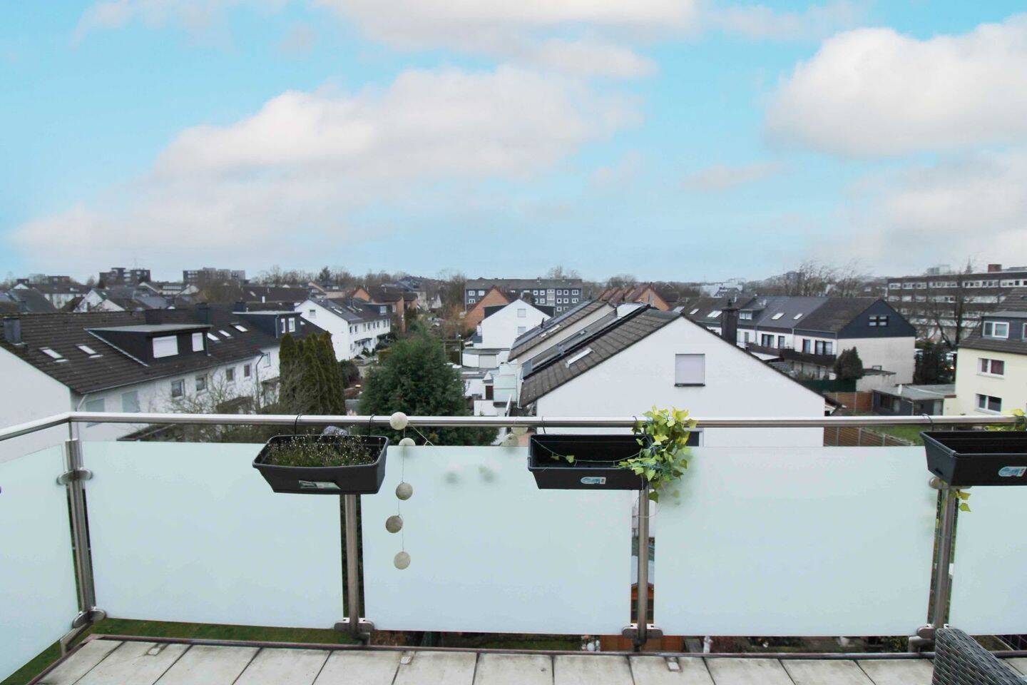 Ihr Kapital, Ihr Ertrag - vermietete ETW mit Balkon – Essen – Bild 1 von 7