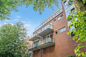 Möbliertes Apartment in bester Lage auf der Uhlenhorst zur befristeten Miete – 22085 Hamburg – Vorschaubild 1