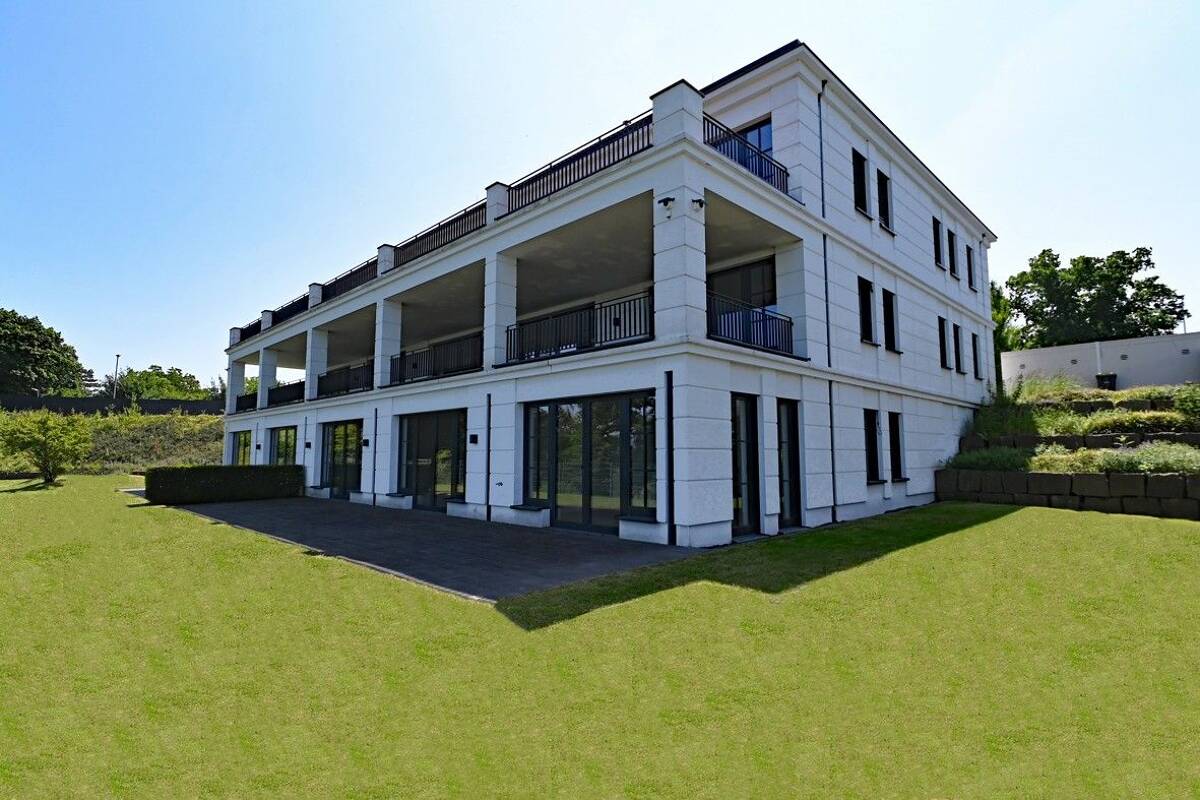 Super Special! Luxus-Wohnung mit Terrasse, Garten, Garage & einmaligem Ruhrtalblick – 45219 Essen – Bild 1 von 6